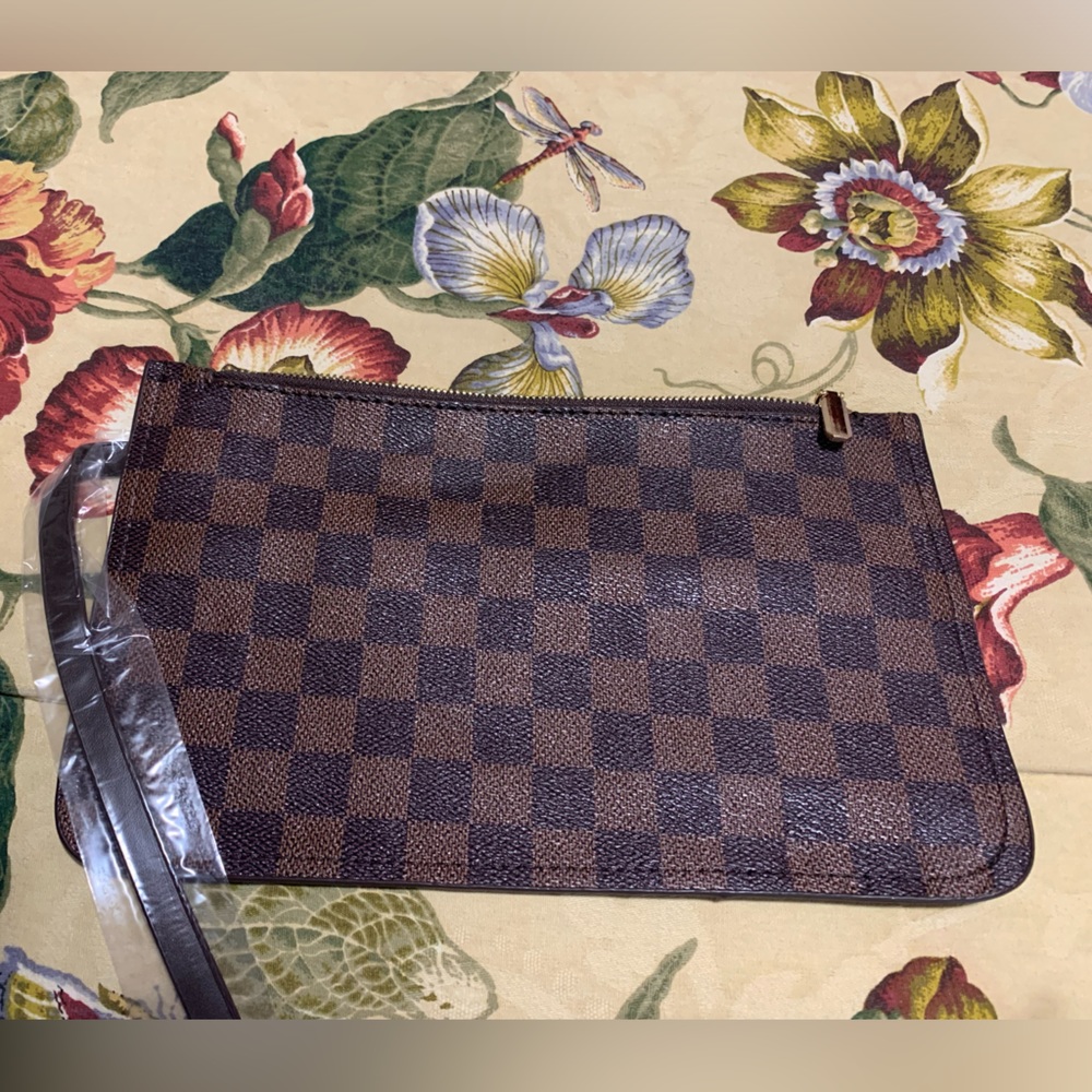 Brand new wristlet